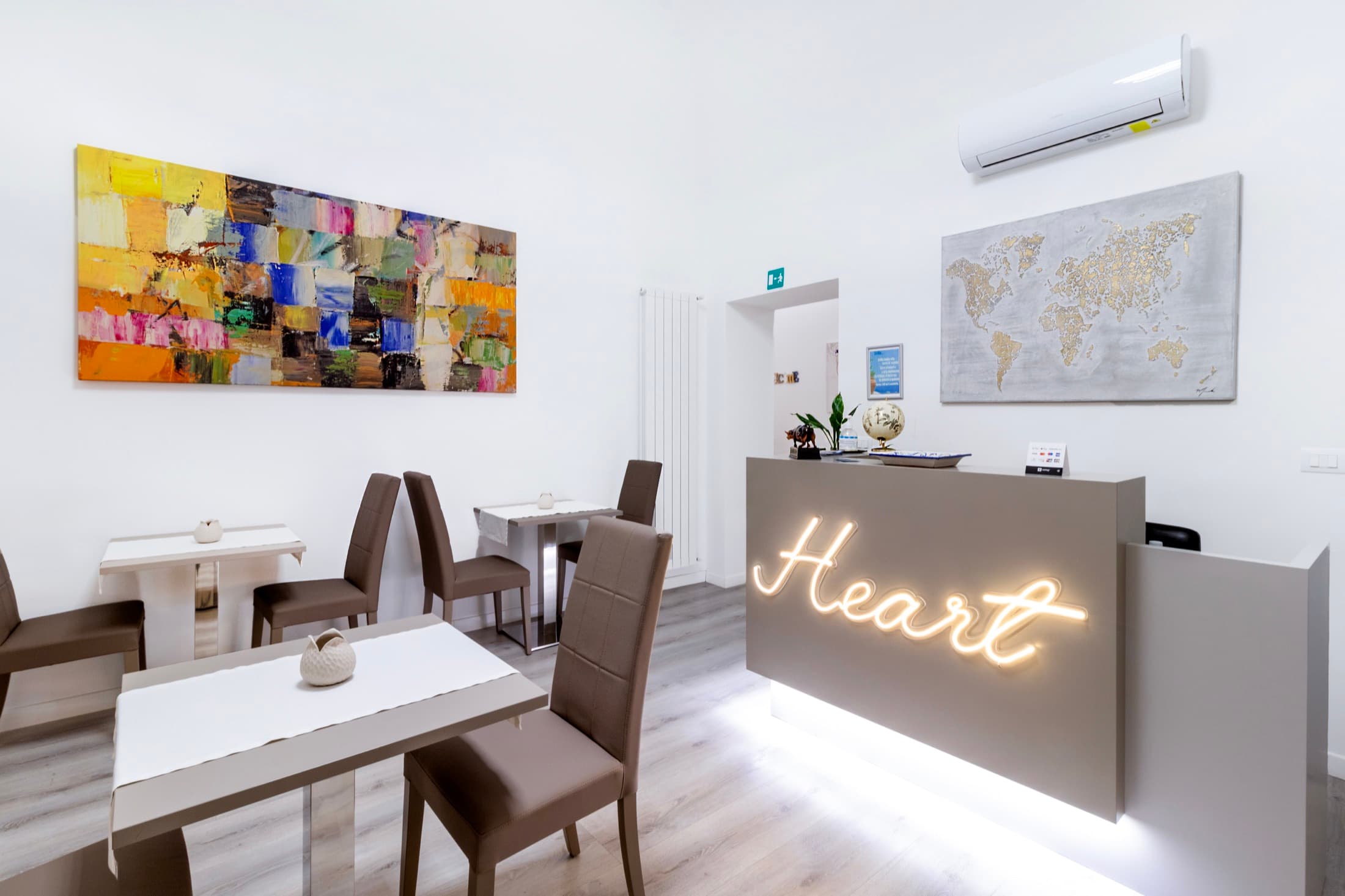 Heart City Rooms reception in Catania